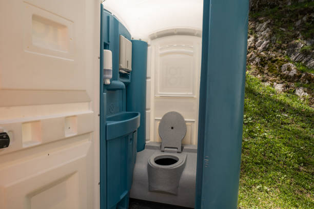 Best Portable Restroom Maintenance and Cleaning  in Westwego, LA